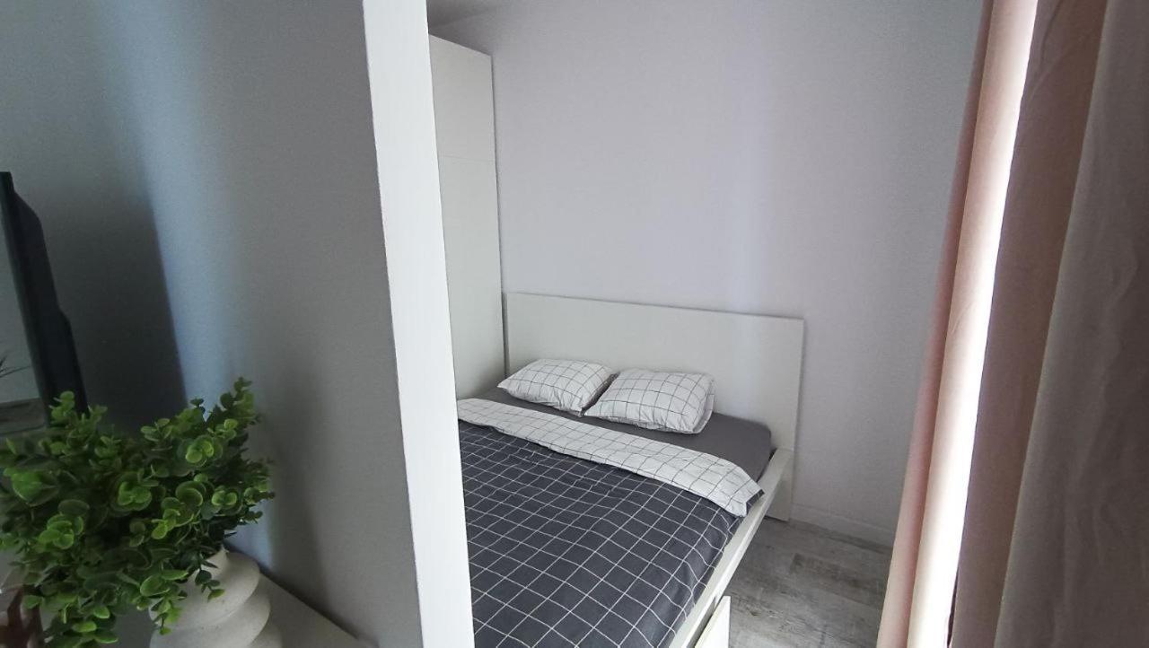 Apartament Niedaleko Centrum Warszawy Varsovie Extérieur photo
